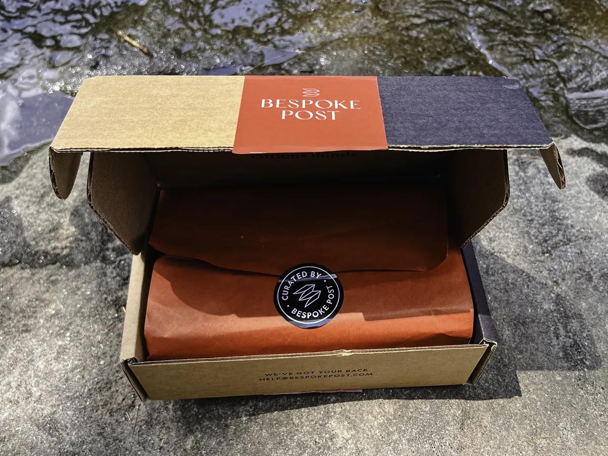 Unboxing the Bespoke Post subscription box for men