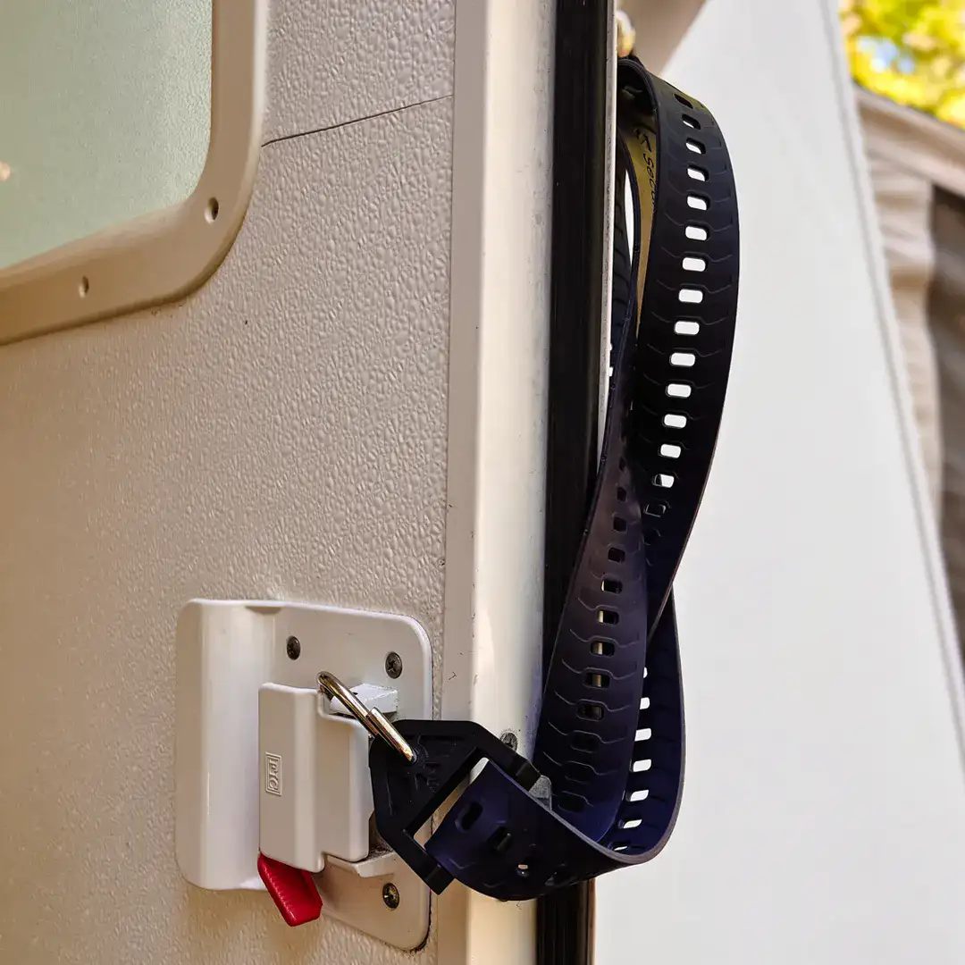 Hook & Loop Utility Straps: A Reusable Bungee Cord Alternative for the Outdoors 12 Big Star Lights Hook & Loop Straps